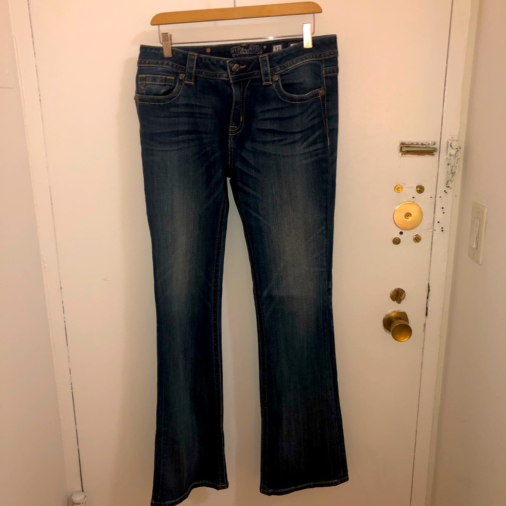 🎁🎁Miss Me jeans. Boot cut. Size 31.